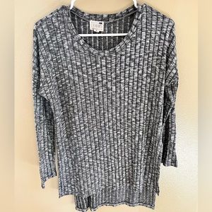 Women’s Gray Sweater Size S